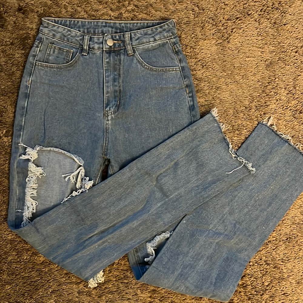 SHEIN Medium Washed Distressed Jeans